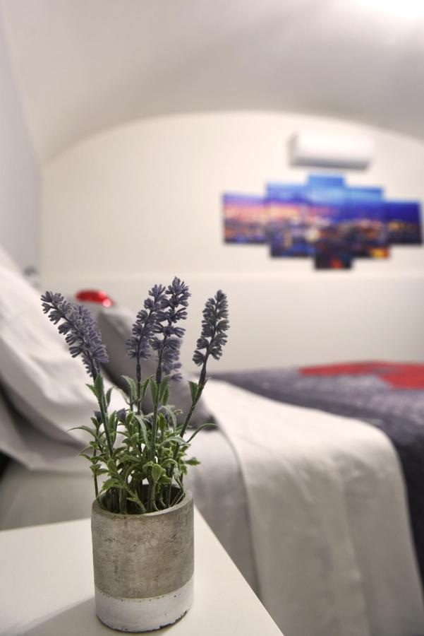 Montesantogroup Amalfi Room Napoli Bagian luar foto